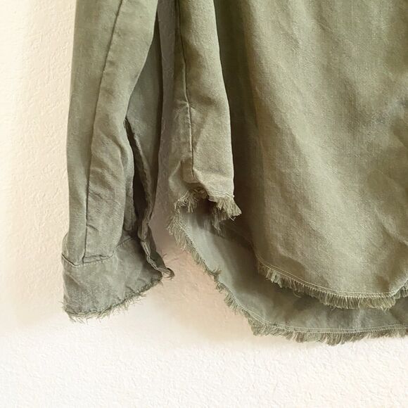 Anthropologie Cloth & Stone Womens Frayed Button Down Army Green Shirt Blouse M - Picture 6 of 9